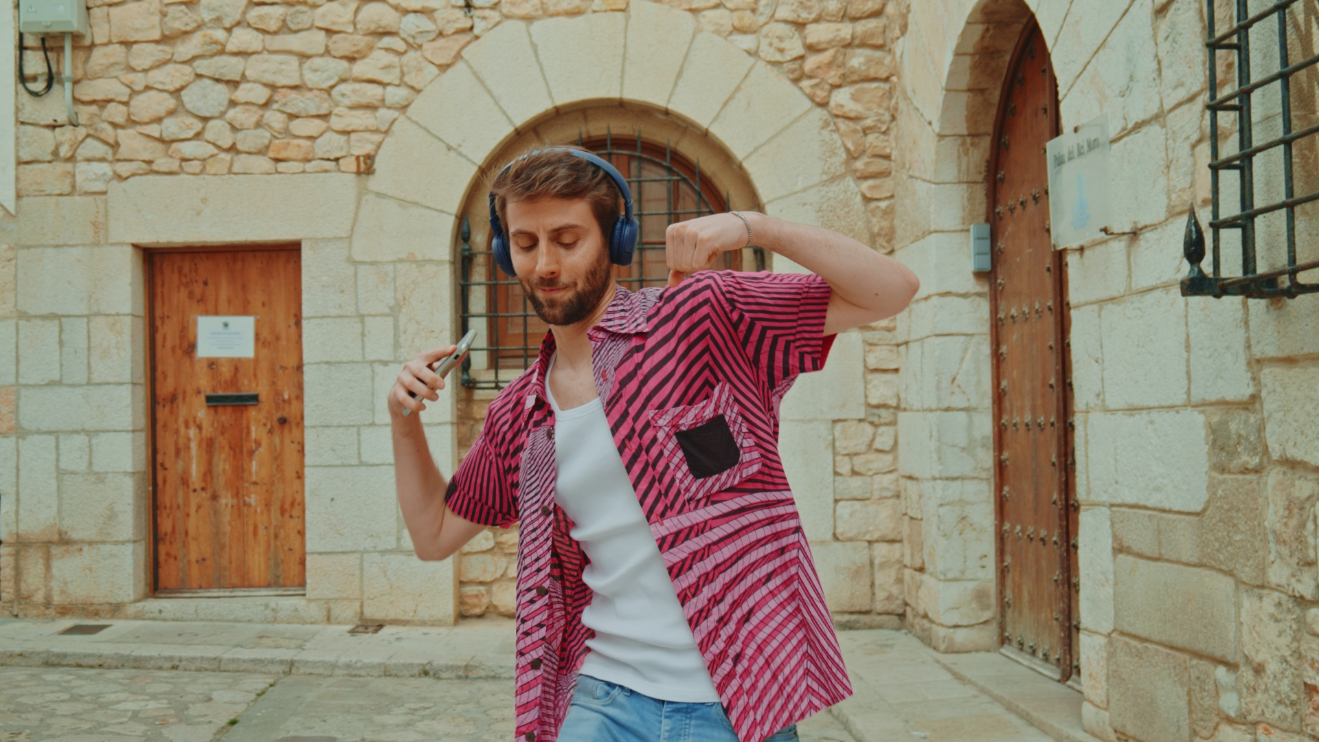 【2026年1月-2月最新】TikTokトレンド完全攻略！再生数を伸ばす音源・ダンスと、ライバルに差をつける分析術